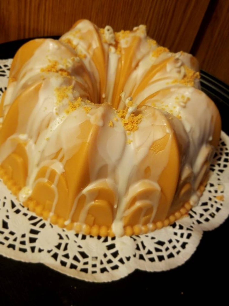 Vanilla Bundt Cake Candle Etsy