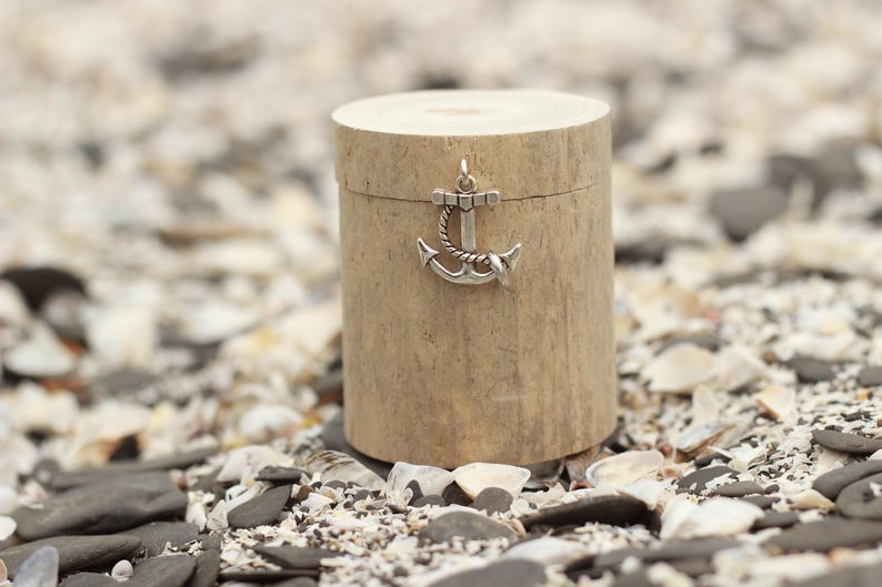 pebble ring box