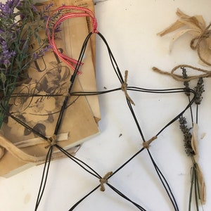 Set of 3 Primitive, farmhouse metal stars. Rustic stars metal Christmas ornaments. Handmade wire stars, Hanging ornaments, Home Decor. Stars