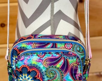 Blooming Paisleys Widget Messenger Bag, Hobo Bag