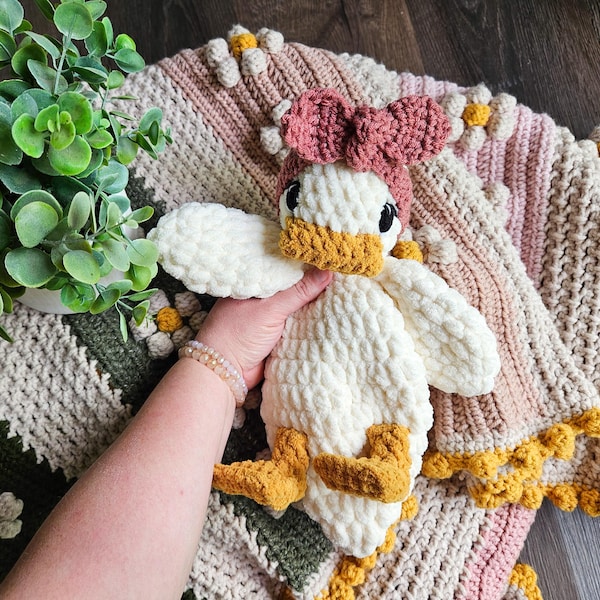 Pato de ganchillo hecho a mano / Patito de peluche / Pato hecho a mano / Pato con diadema / Pato de ganchillo / Pato de granja de ganchillo
