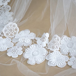White Guipure Lace, 3D Flower Venice Trim, White Flower Girl Dress Lace Applique