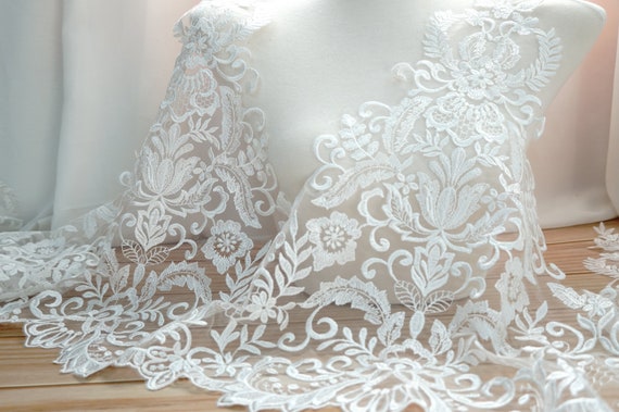 Delicate Rayon Embroidery Lace, off White Baroque Lace Trim