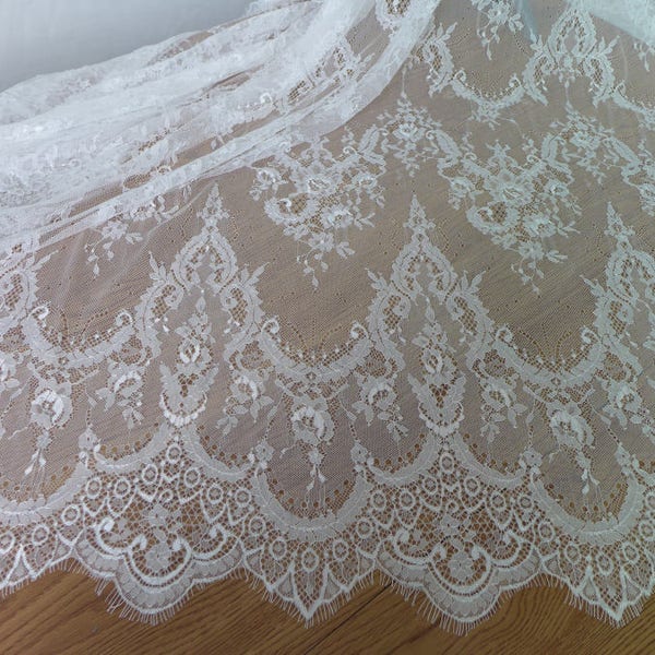 Chantilly Lace -  Off white Scalloped Fabric -  Thin Eyelash Trim Fabric - Retro Style Bridal Dress Lace