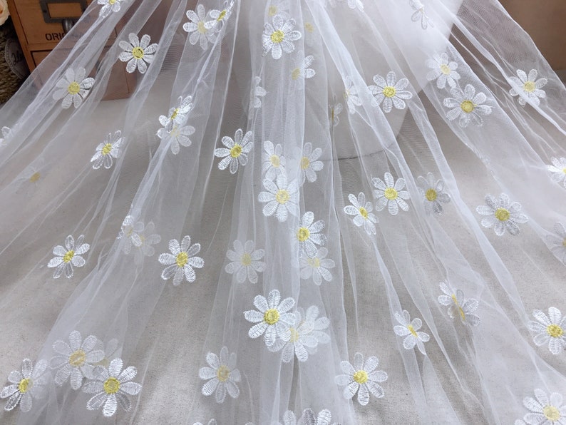 tulle daisy