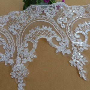Velo de novia clásico de encaje, ribete de encaje bordado en blanco roto, encaje de lentejuelas Alencon imagen 1