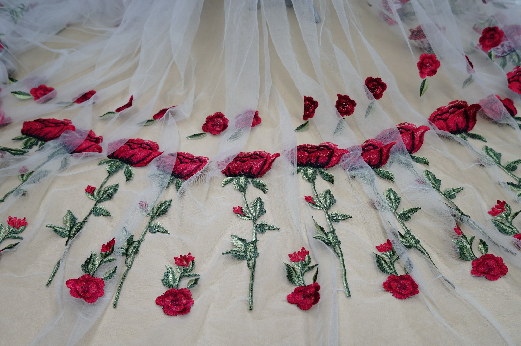 Beautiful Red Rose Flowers Lace Fabric Soft Black Tulle Fabric Etsy