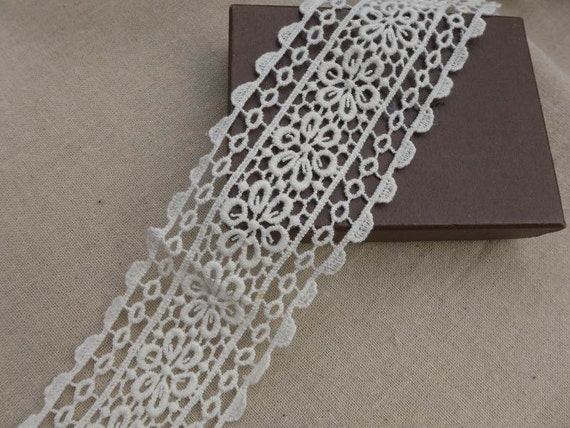 Crochet Lace Edging Scalloped Edge Off White 41 inches long x 3-38 inches wide
