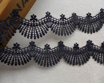 Pretty Black Venise Lace Trim with Scalloped Edge for Bridal, Dolls, Wedding gowns, Costume Design