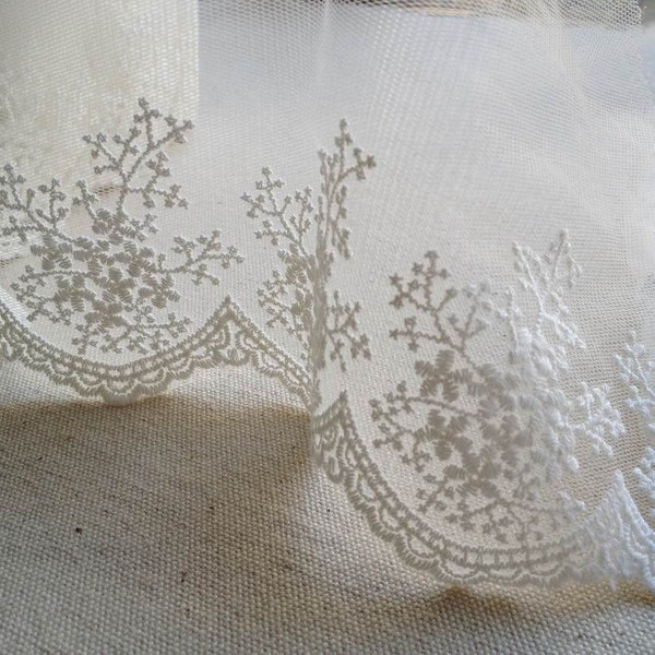 White Lace Trim, Mesh Lace, Embroidery Lace with Snow,  Wedding Fabric Lace, Bridal Supplies