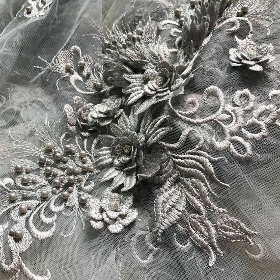 Perles épais dentelle Applique tissus épais Perles avec strass en gris pour le Costume de mariée Robes de mariée, appliqués, design a7f027 Perles épais dentelle Applique tissus épais Perles avec strass en gris pour le Costume de mariée Robes de mariée, appliqués, design a7f027