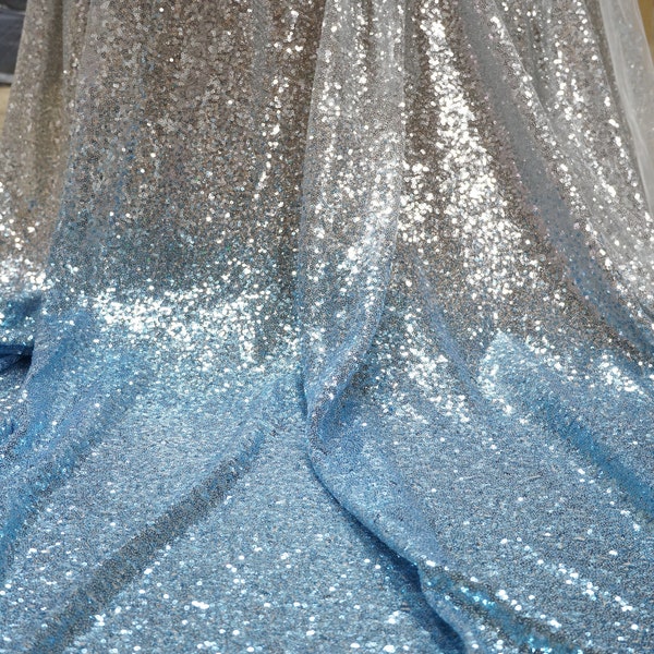 Tissu à paillettes scintillantes, dentelle brodée de paillettes argentées et bleu ciel pour robe de soirée, robe de bal, arrière-plans photo