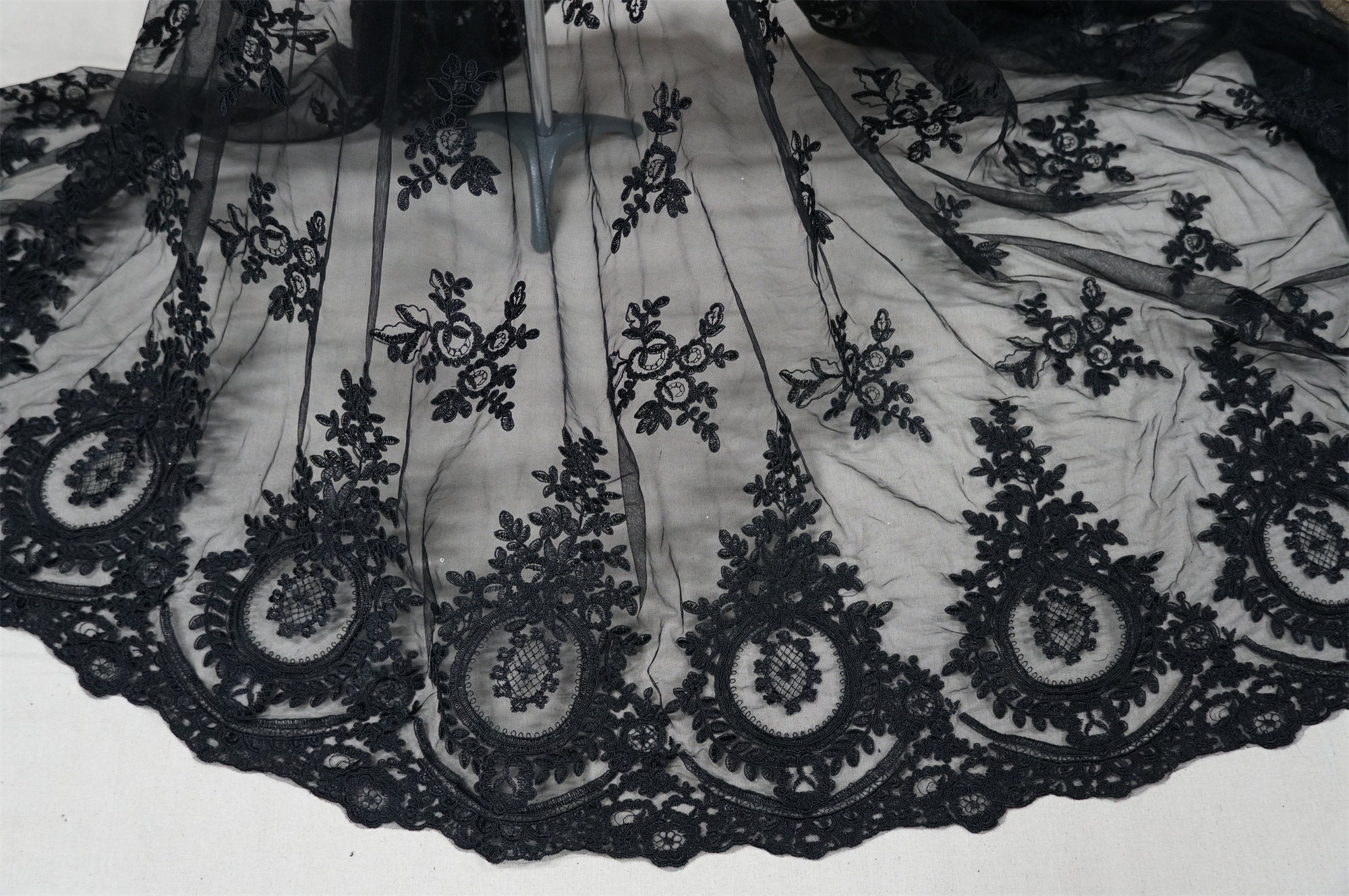 Elegant Alencon Scalloped Lace, Retro Embroidery Bridal Lace Fabric, Black Cording Floral Fabric By the yard