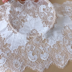 Off white Eyelash Trim Lace Scalloped Lace for Lace Robe Lingerie Bridal Veils Shawls Gowns Dress Accessories