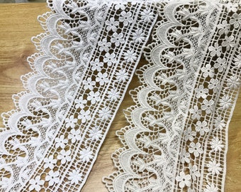 Cotton Flower Lace, Crochet Cotton Scalloped Lace Trim, Off white / Beige Cotton Floral Sewing Lace