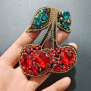 Sparkly Embroidery Cherry Beaded Patch, Rhinestone Cherry Sewing Applique for Coat, T-Shirt, Costume Decorative Applique Patch