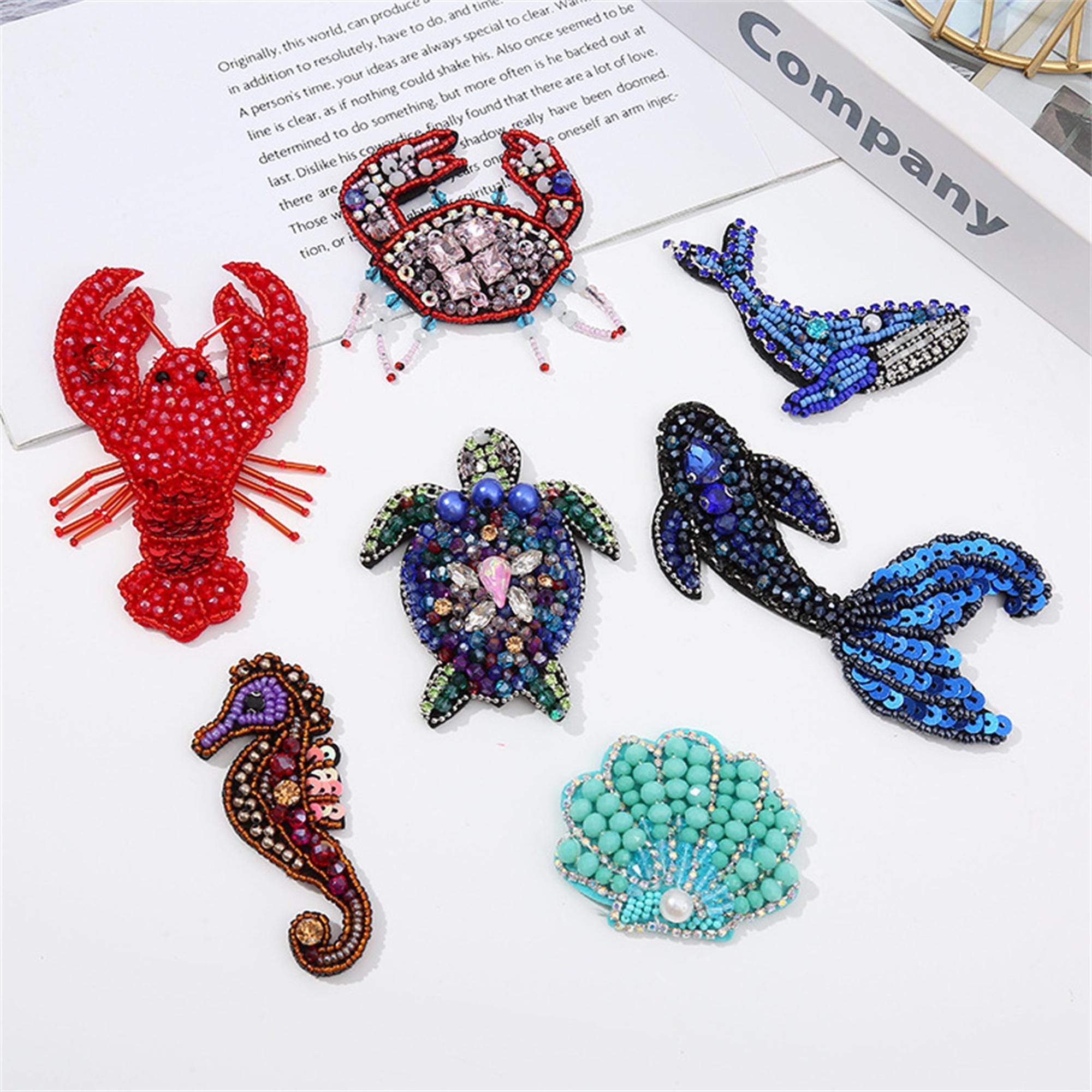 Toppa Ricamata A Mano EMDOMO A Forma Di Aragosta Con Perline E Strass - 6x10,5 Cm Per Abbigliamento, Borse, DIY