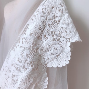 Vintage off White Cotton Lace Trim Embroidered Scalloped Lace 3