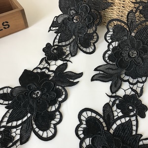 Venice Lace Black Rose Flower Trim Lace for Wedding Gown, Bridal Applique, Jewelry or Costume Design