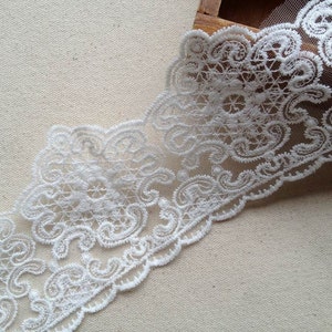 Off White Scalloped Embroidery Lace Trim Bridal Wedding Lace Craft Supplies 1 Yard image 4