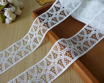 Chic White Lace Trim Chrochet Style for Necklace, Collar Applique, Bridal Veils