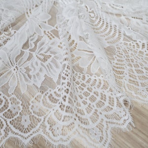 Strappy Neck Spliced Lace Eyelash Trim Blouse