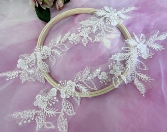 Ivory White Floral Beaded Applique Headband With Lace Trim  display picture 2