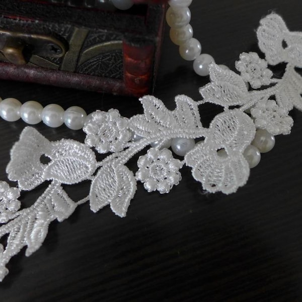 Delicate White Embroidery Venice Lace Trim with Grape design for Black Belt, Bridal sashes, Applique, Wedding, Millinery or Jewelry design