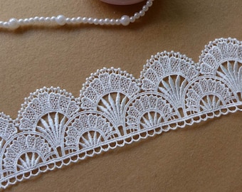 White Scalloped Lace Trim for Weddings, Collar Applique, Bridal Sashes, Costumes