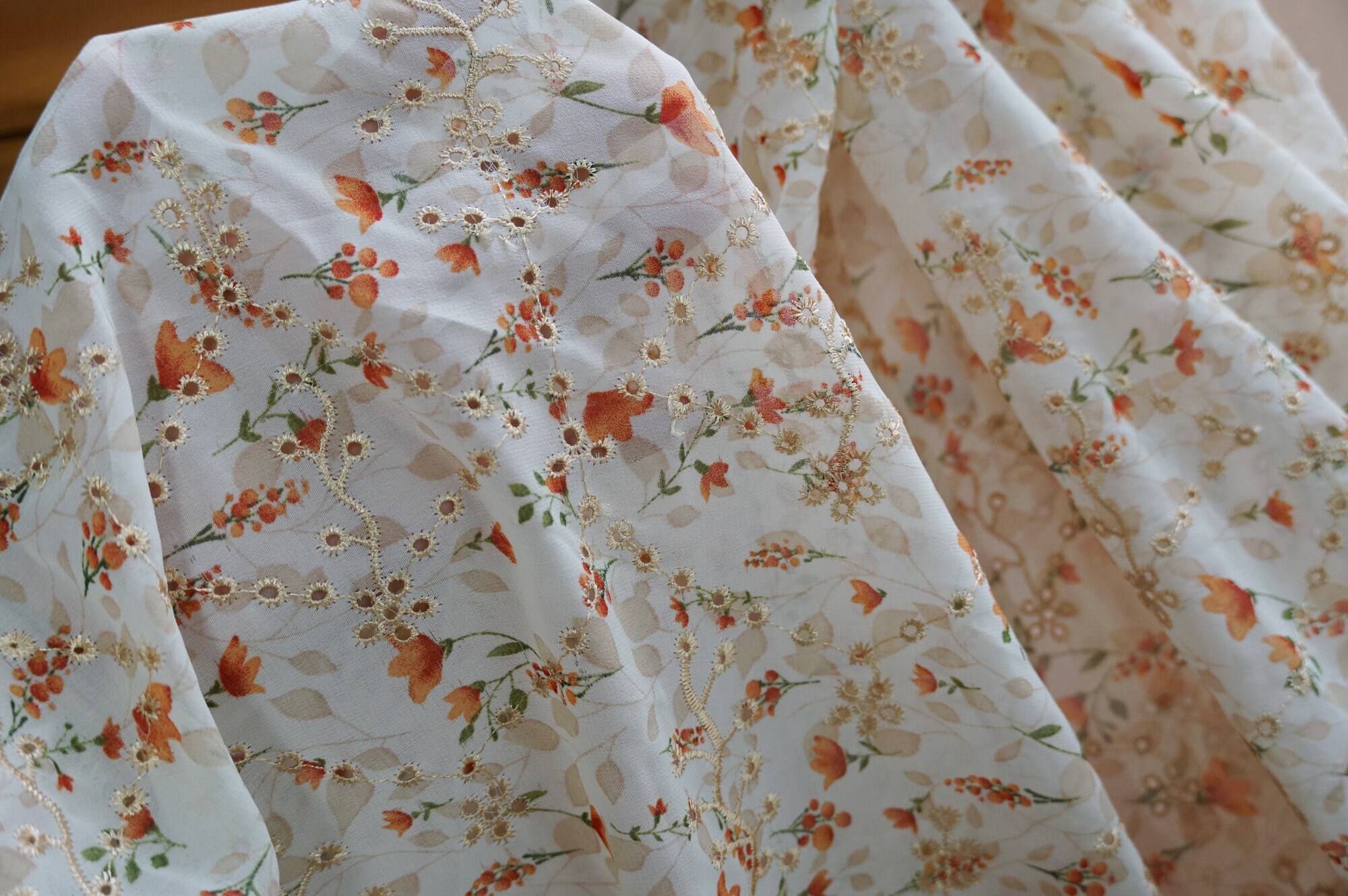 Soft Floral Printed Chiffon Fabric 59 Wide Polyester Chiffon Printing  Fabric for Dresses, Scarves, Garments 