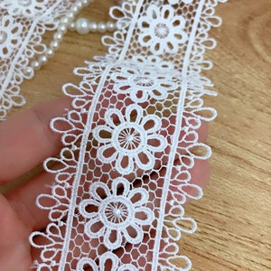 White Venice Lace Trim for Lace Headbands, Wedding Garters, Veils, Costume design zdjęcie 5