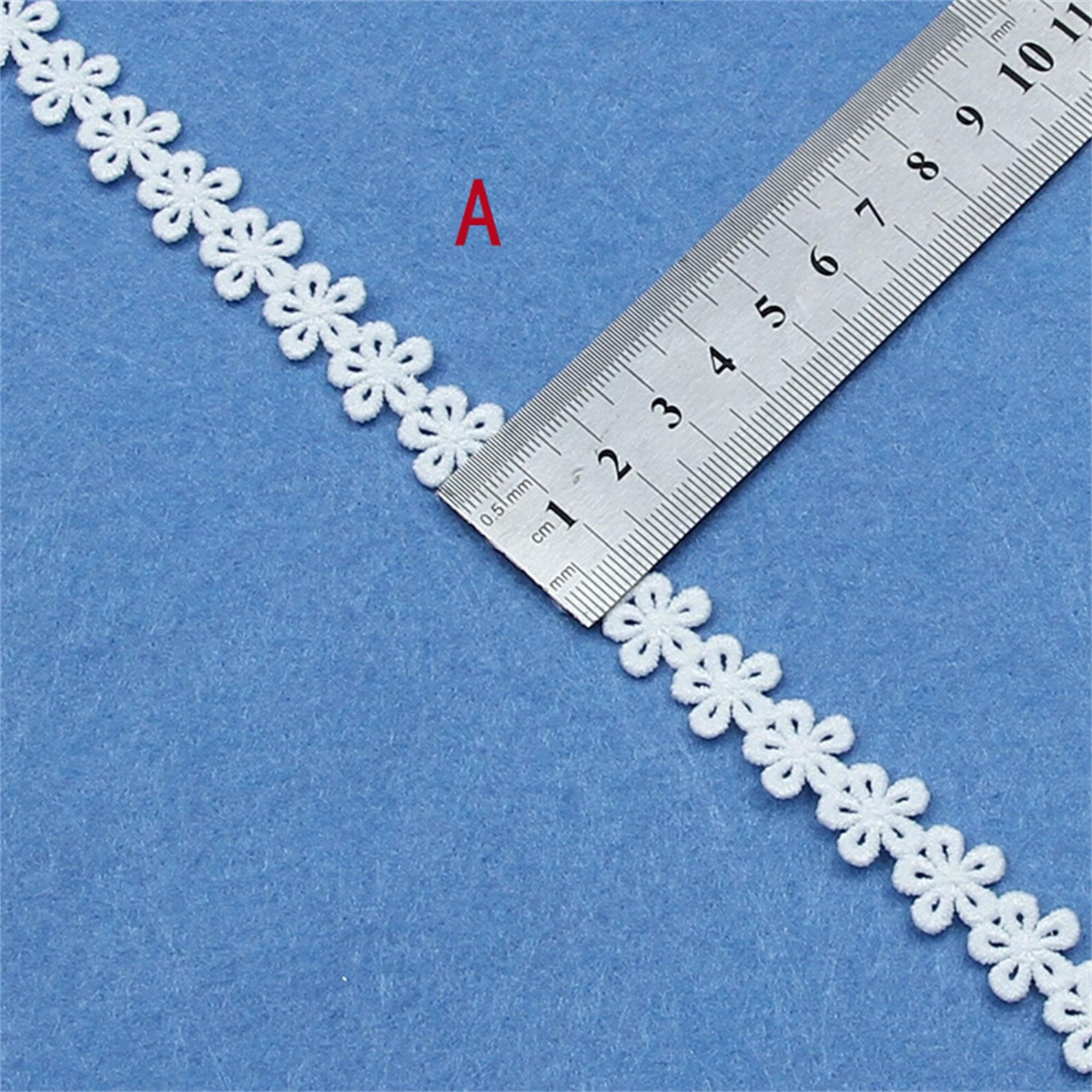 Off White Venice Lace, Guipure Lace, Round Loop Lace, Mini Flower ...