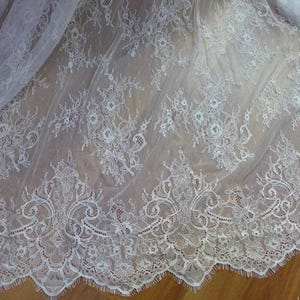 Off White Chantilly Fabric Vintage Style Eyelash Trim Lace Fabric ...