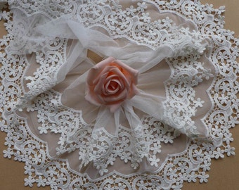 Vintage Embroidery Tulle Lace Trim in Off-White with Floral for Wedding Gown, Dress, Cuffs, Costumes