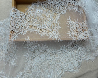 Adorno de encaje Chantilly francés blanco, elegante adorno de encaje floral festoneado para boda, 3 yardas