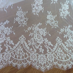 59&quot; wide chantilly scalloped lace ivory floral lace fabric by the yard