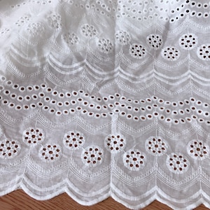 Retro circle eyelet cotton fabric, scalloped lace fabric, off white eyelet lace, soft cotton lace fabric by the yard