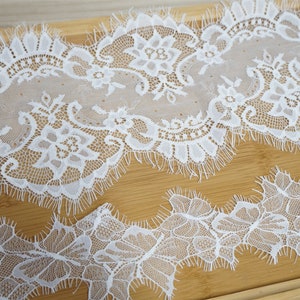 Soft Chantilly Lace, Retro Scalloped Lace, Floral Eyelash Trimming, Butterfly Flower Lace 3 Yards