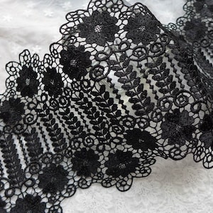 Gorgeous Black Venise Flower Lace Trim with Irregular design for Black dress, Corsets, Burlesque, Sashes, Applique, Sewing, Altered Art