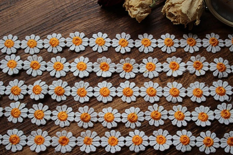 Daisies Trim, Flower Trim Lace, Off white and Orange Flower, Flower Applique Lace, Headband or Scrapbooking Accessories image 3