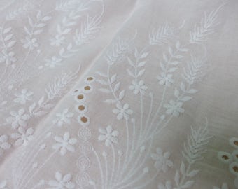 Hot selling Cotton Floral Fabric, Off White Eyelet Trim Fabric, Vintage Style Embroidery Bridal Wedding Gown Fabric