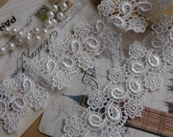 Retro Venice Lace Trim White Floral Embroidery Lace 1.38" wide 2 Yards