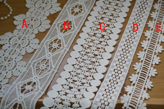 White Lace Ribbon Sewing Lace Trim, Eyelet Fabric for Crafts Bridal Wedding Decorations, DIY Handicrafts, Bouquet and Gift Packaging Design, Width
