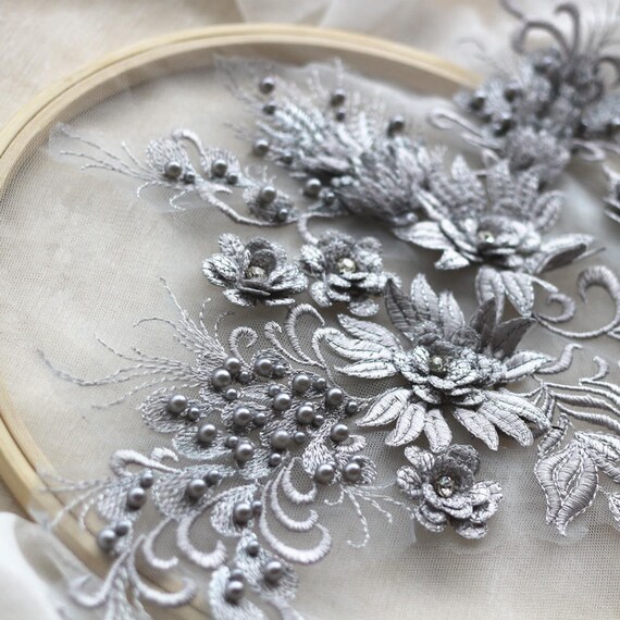 Luxury Pearl Beaded Lace Applique 3D Flora Embroidery Sew on Wedding Dress Motif Luxury Pearl Beaded Lace Applique 3D Flora Embroidery Sew on Wedding Dress Motif