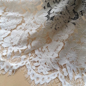 Gorgeous Alencon Lace Fabric in Off white with Scalloped Edge for Bridal Wedding Fabric Supply 1.5 Meters