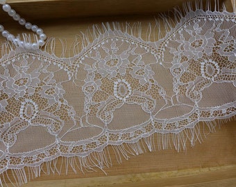 SALE Chantilly Lace in White 3 yds Long Exquisite Eyelash Lace Wedding Bridal Veils Lace Costume Design