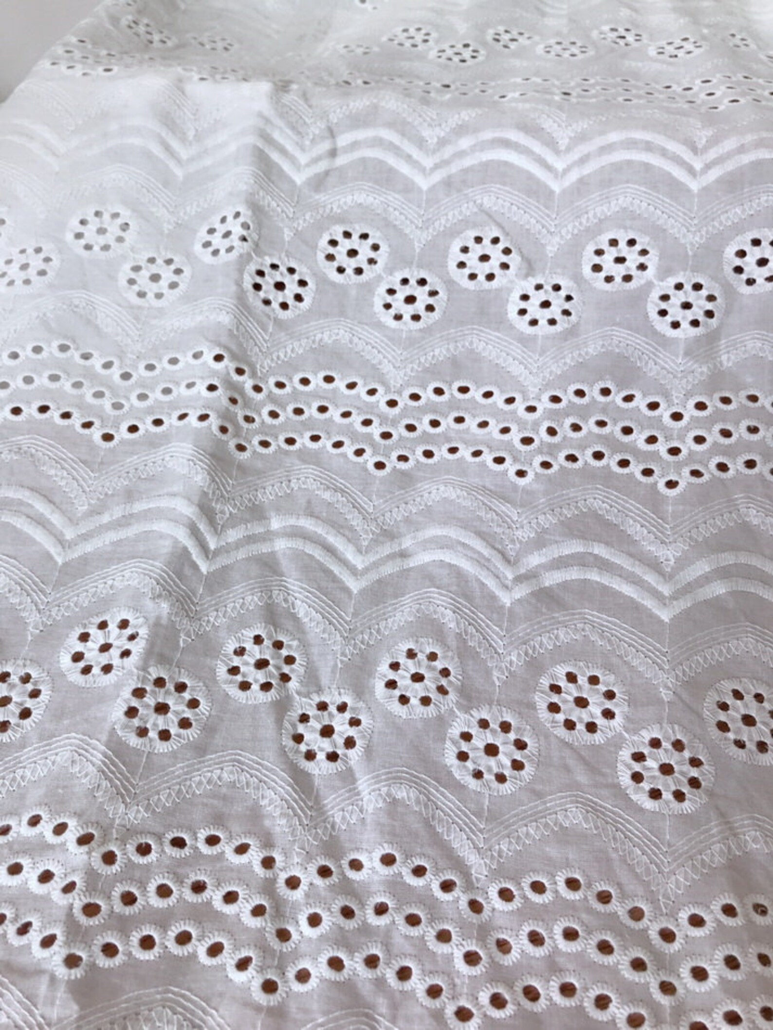 Retro Circle Eyelet Cotton Fabric Scalloped Lace Fabric off | Etsy