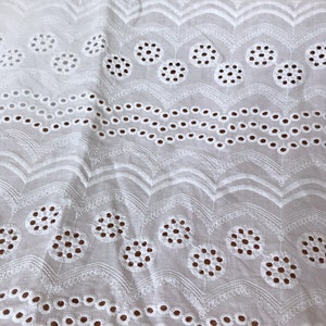Retro Circle Eyelet Cotton Fabric, Scalloped Lace Fabric, off White ...