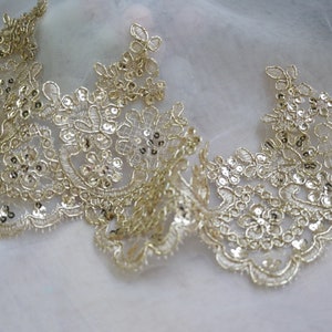 Gold Alencon Lace Pailletten Besatz für Strumpfbänder, Brautschleier, Handschuhe oder Kostüm