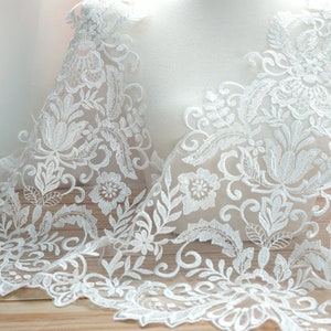 Delicate Rayon Embroidery Lace, Off white Baroque Lace Trim, Bridal Veils Wedding Gown Lace Supply
